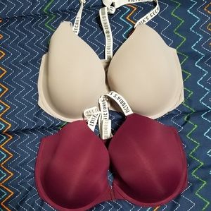 Set of 2 VS Demi Bras 34DDD